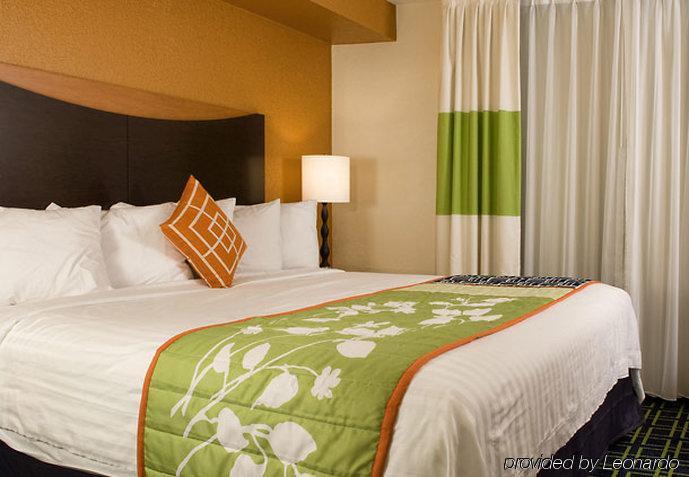Fairfield Inn & Suites By Marriott Orlando Lake Buena Vista Quarto foto